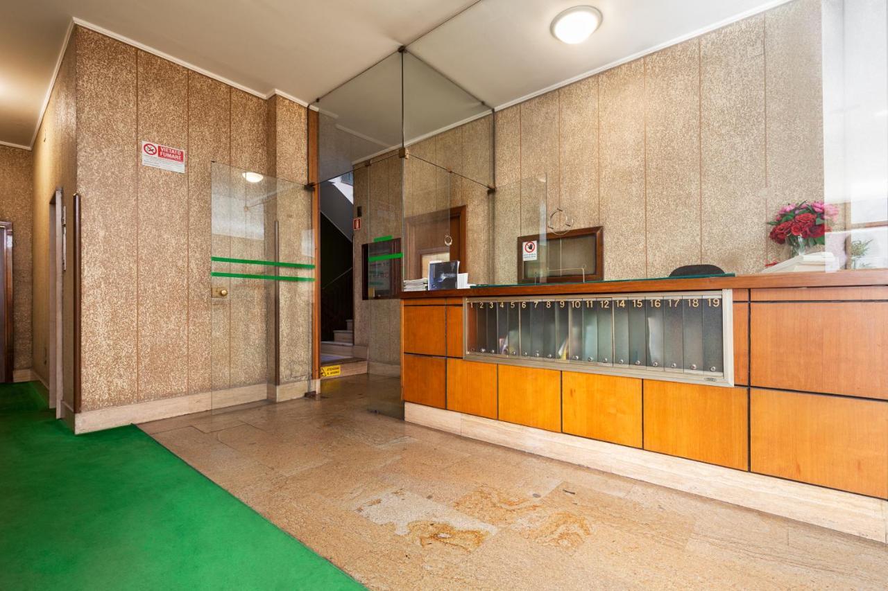 Apartment Fashion And Modern Fashion Area Mailand